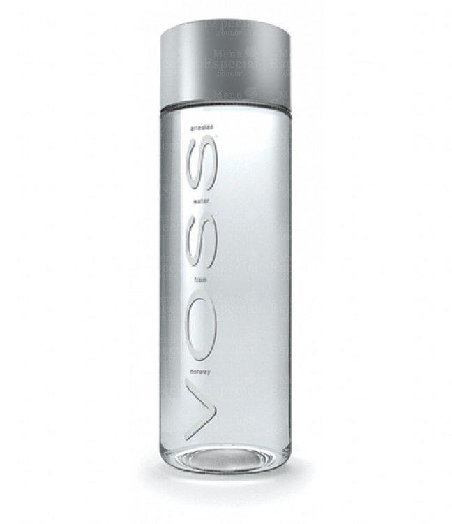 voss-water-bottles-2__62312.1484515020.jpg