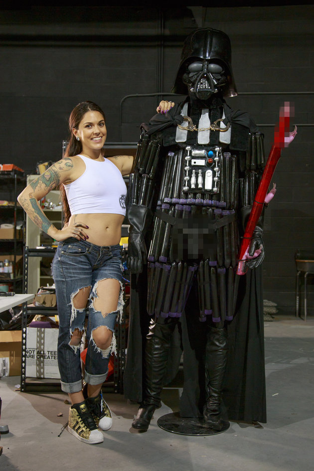 porn-star-creates-darth-vader-out-of-sex