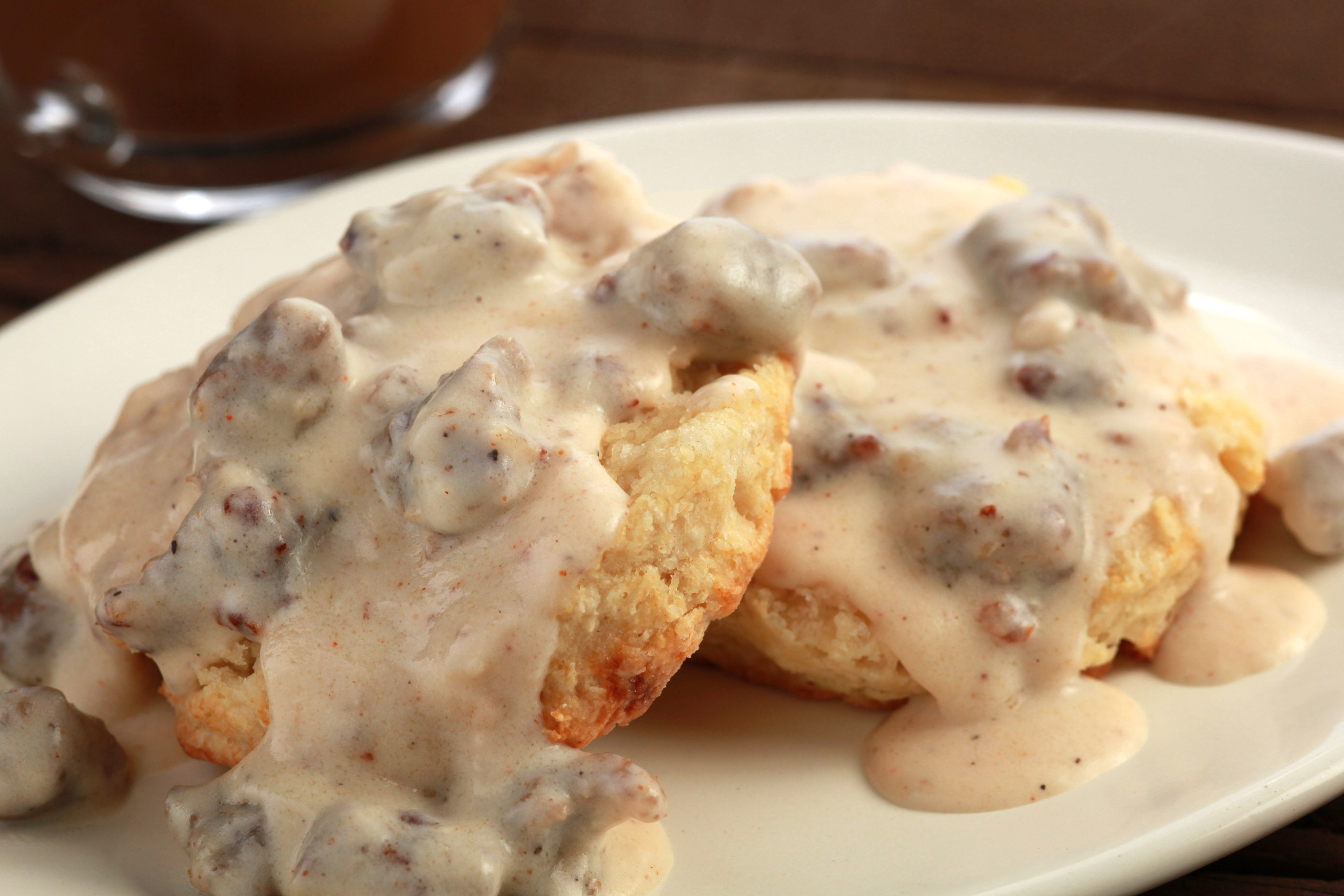 30499_buttermilk_biscuits_sausage_gravy_